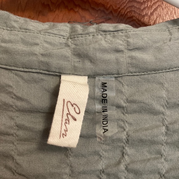 boutique tie front ruched fabric blouse - Picture 4 of 5